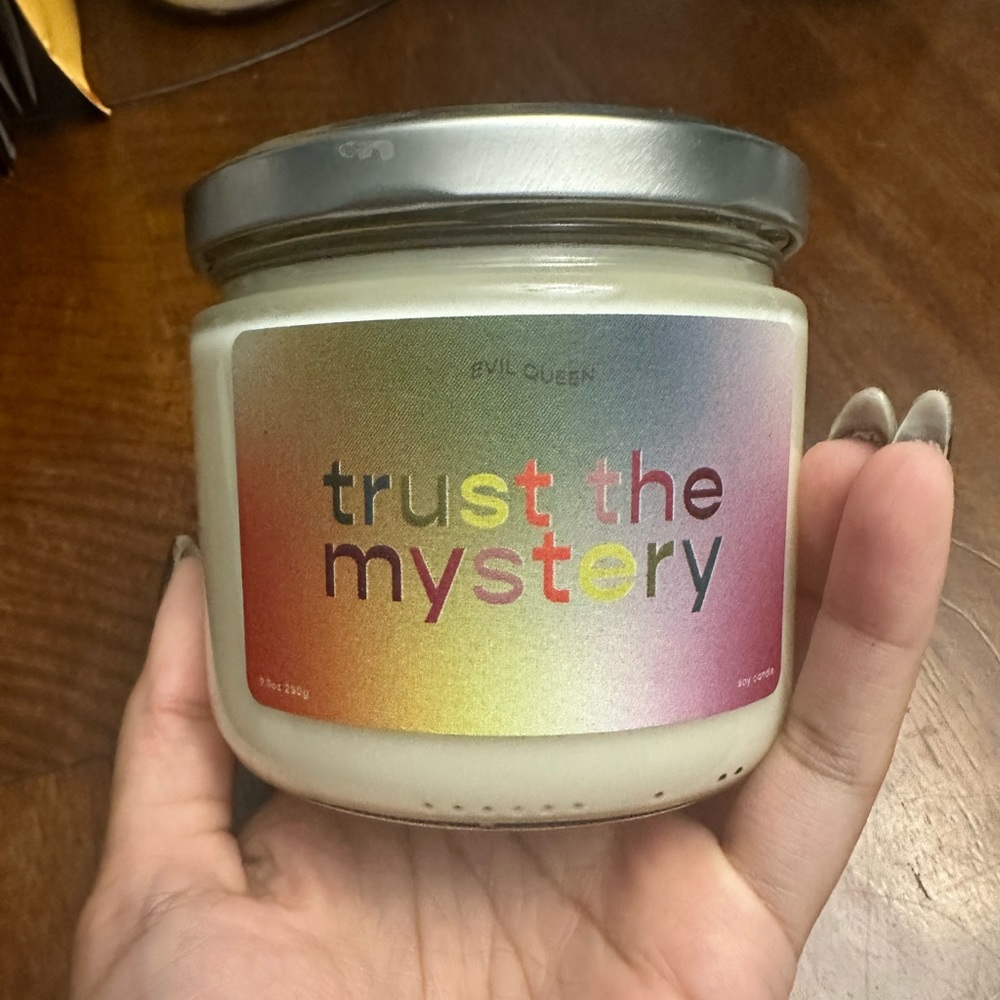 Evil queen mystery candle